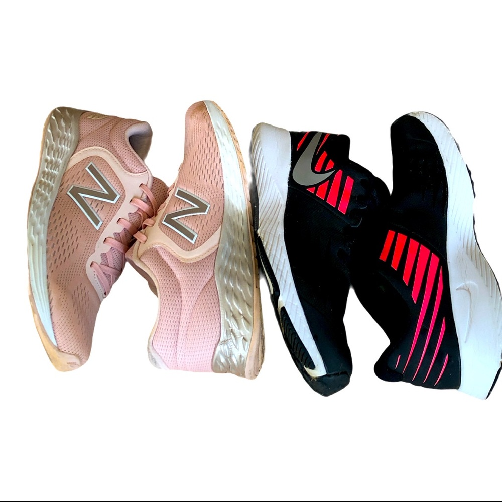 Kids sneakers bundle of (2) Size Size 3.5